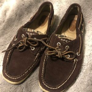 Brown suede great condition